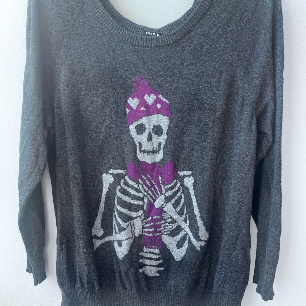 Torrid Gray Sweater with Skeleton Graphic